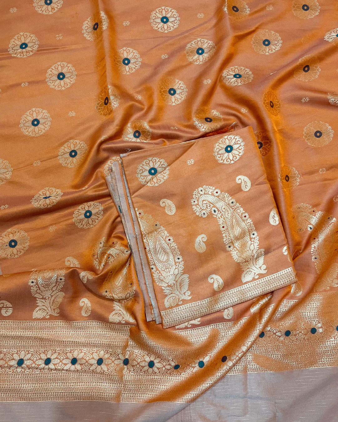 Gul-e-Zar Banarsi Shawl - Ember Orange