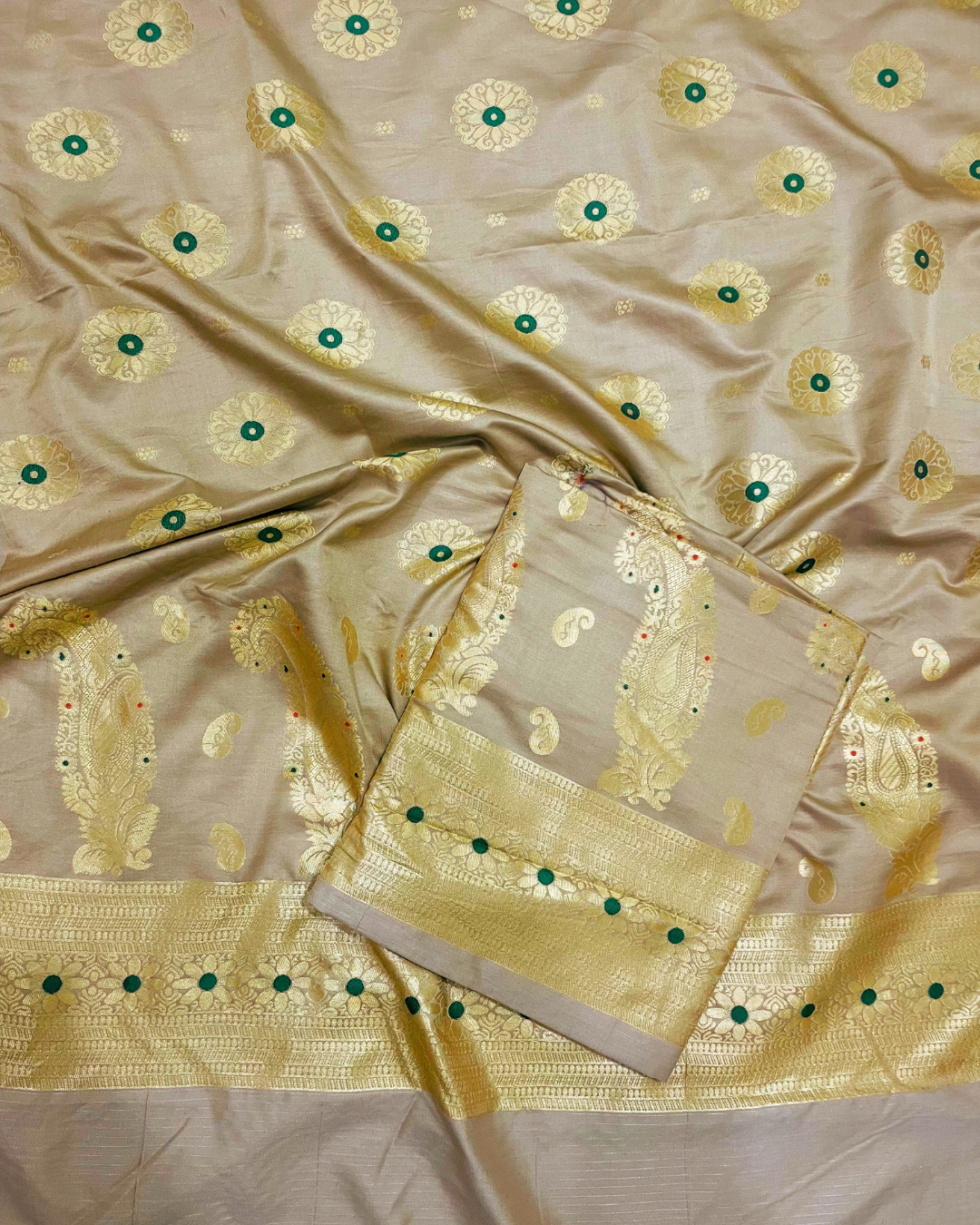 Gul-e-Zar Banarsi Shawl - Champagne Beige