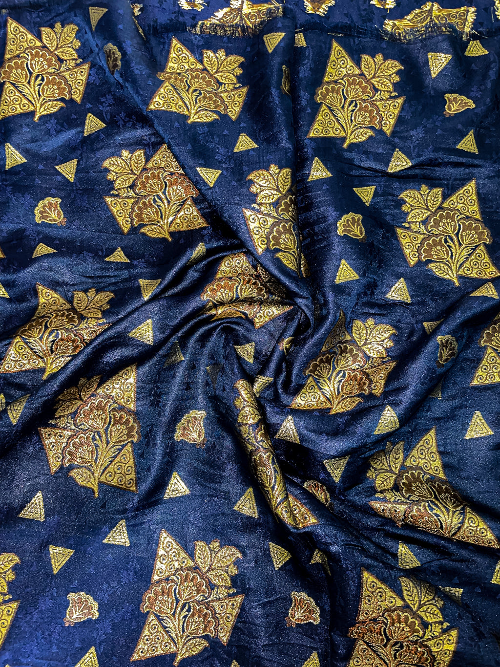Silk Petal Prism
