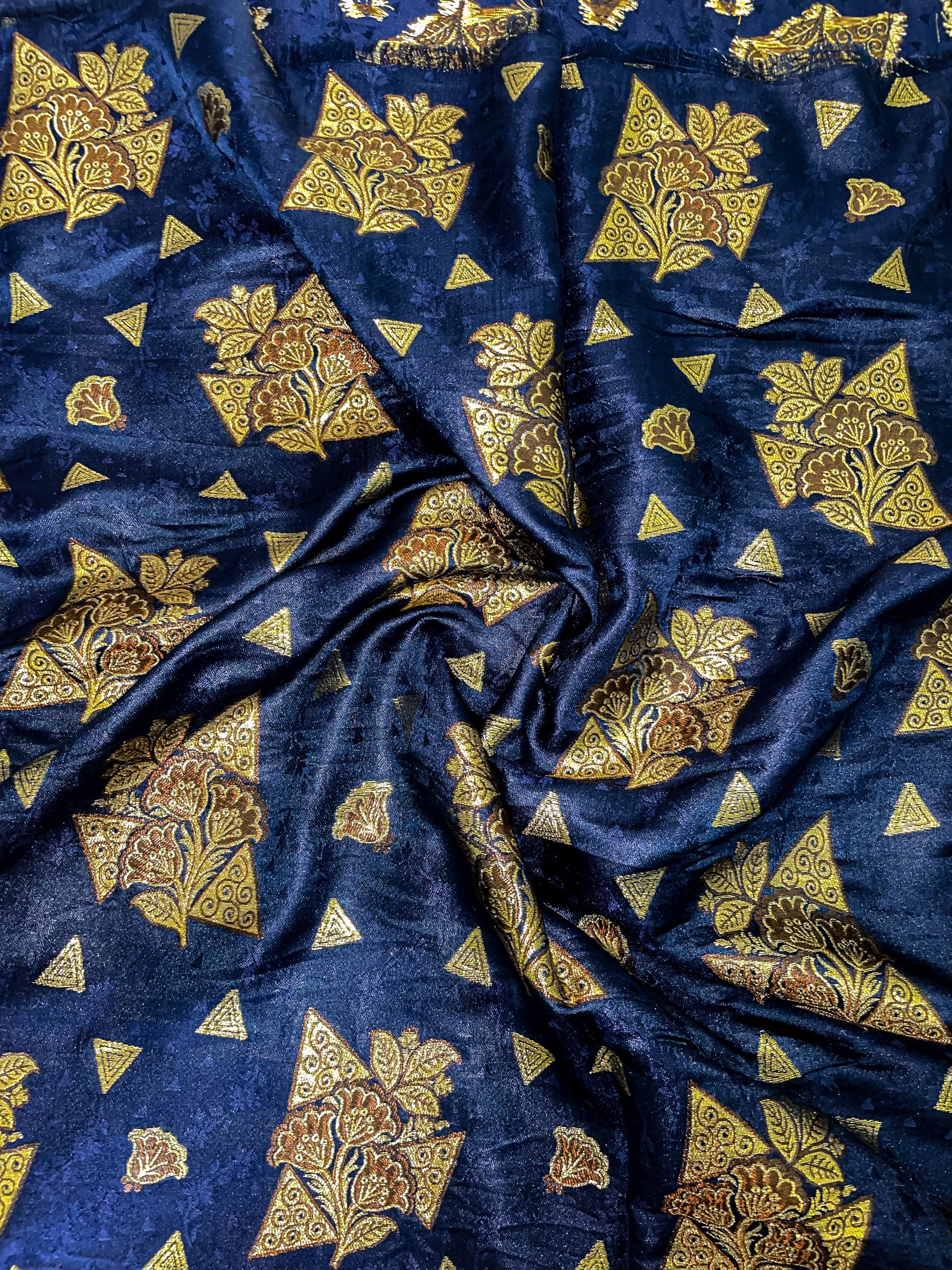 Silk Petal Prism